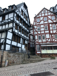 Marburg - gemütliche Stadt mit historischem Flair, Universität und schnellem Glasfasernetz